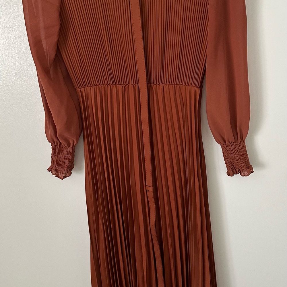 Chicwish Rust Long Sleeve Dress